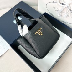 프라다 1BA349