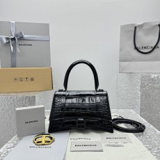 발렌시아가 아워글래스