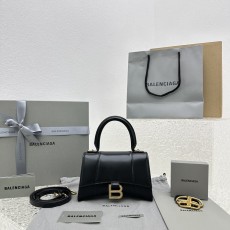 발렌시아가 아워글래스