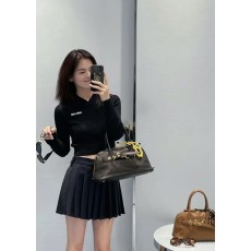 미우미우 긴팔티