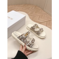 디올 슬리퍼