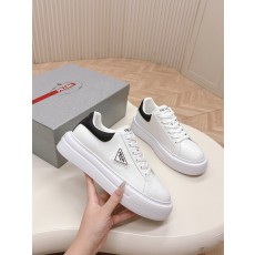 프라다 모놀리스 슬리퍼