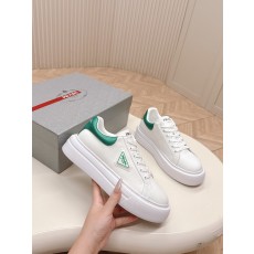프라다 모놀리스 슬리퍼