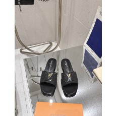 루이비통 슬리퍼