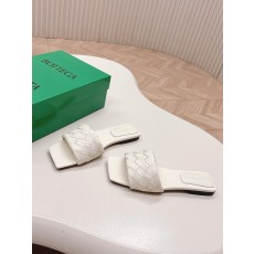 보테가 슬리퍼