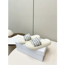 디올 슬리퍼