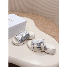디올 슬리퍼