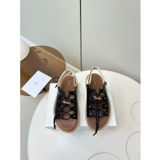 셀린느 샌들