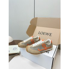 로에베 스니커즈