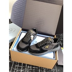 프라다 스니커즈