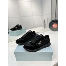 프라다 스니커즈