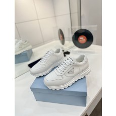 프라다 스니커즈