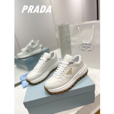 프라다 스니커즈