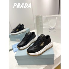 프라다 스니커즈