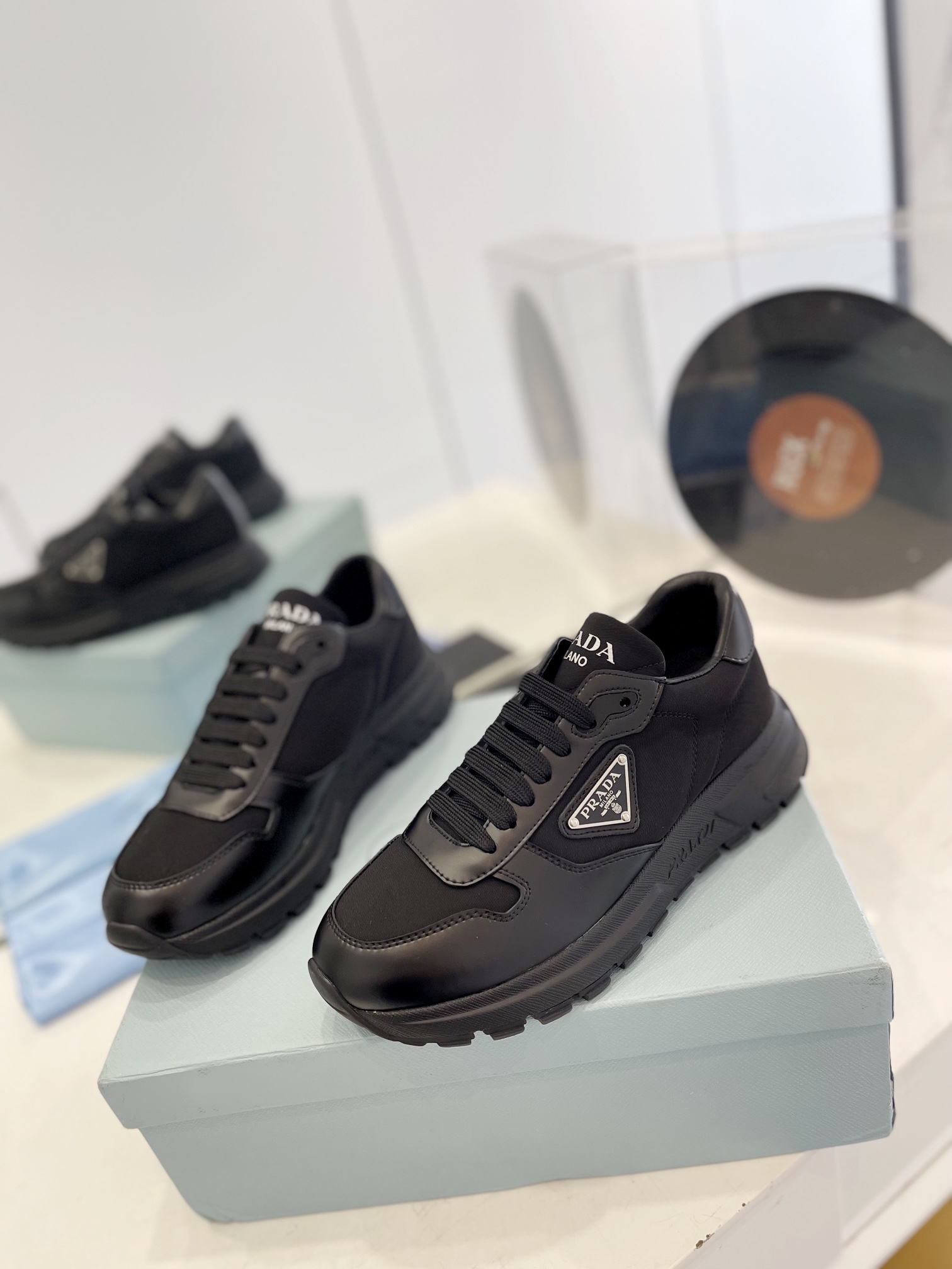 프라다 스니커즈