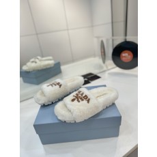 프라다 털슬리퍼