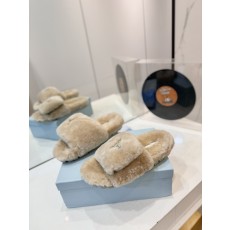 프라다 털슬리퍼