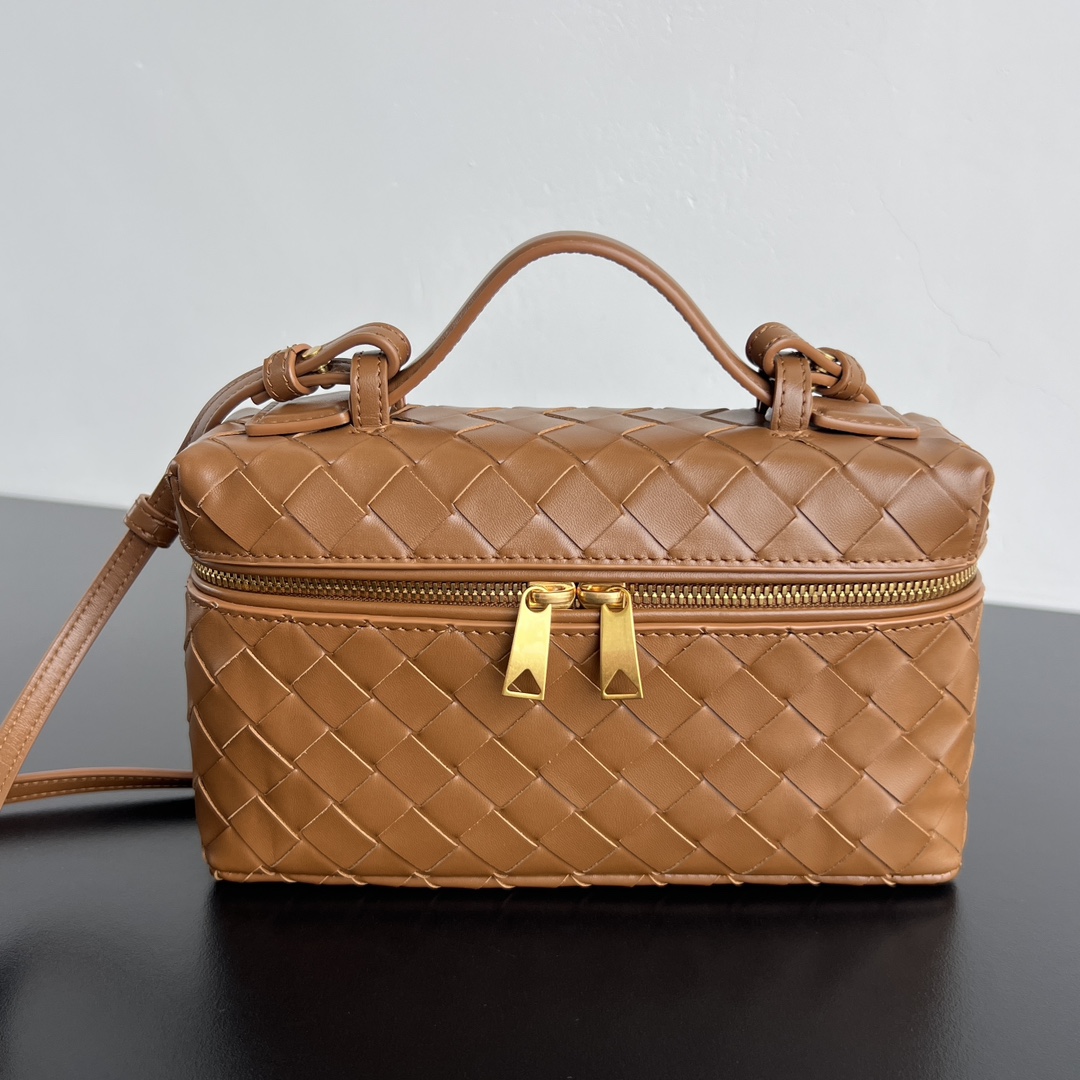 보테가 베니티 케이스