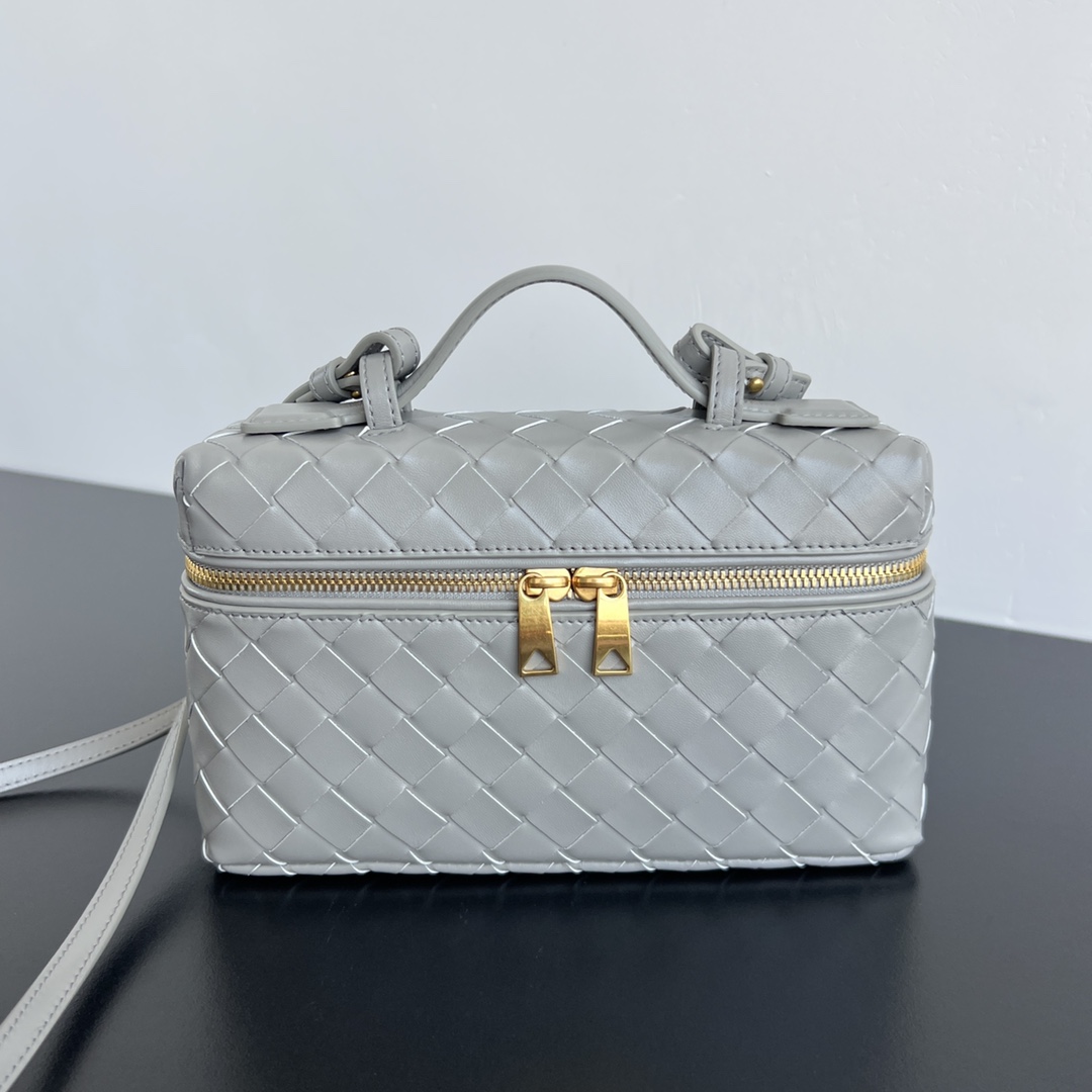 보테가 베니티 케이스