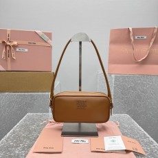 미우미우 아르카디