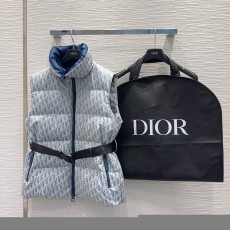 디올 조끼패딩