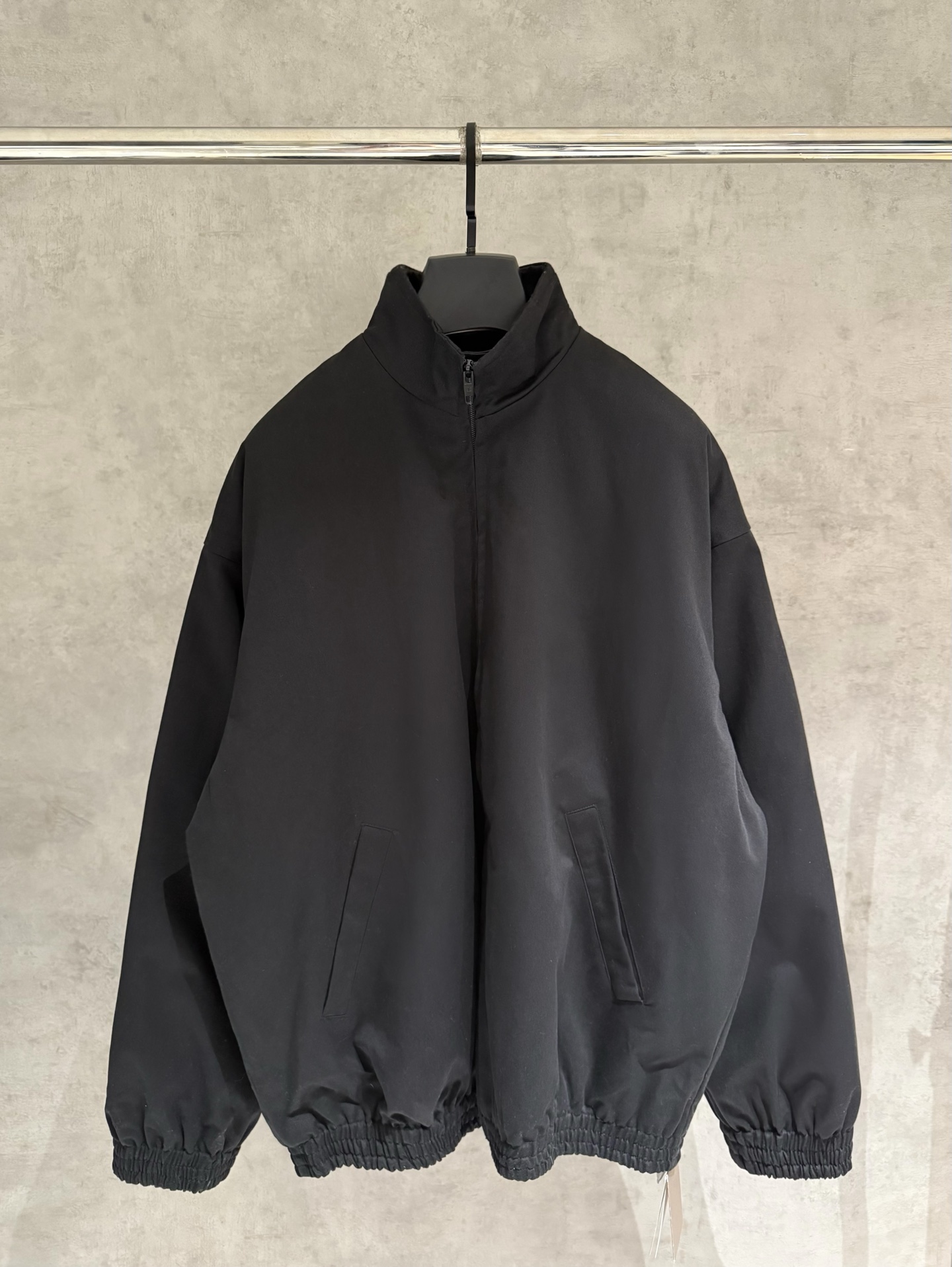 발렌시아가 패딩자켓