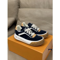 루이비통 스니커즈