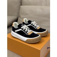 루이비통 스니커즈