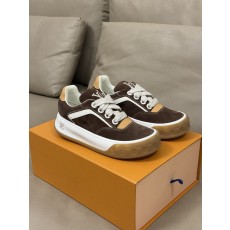 루이비통 스니커즈