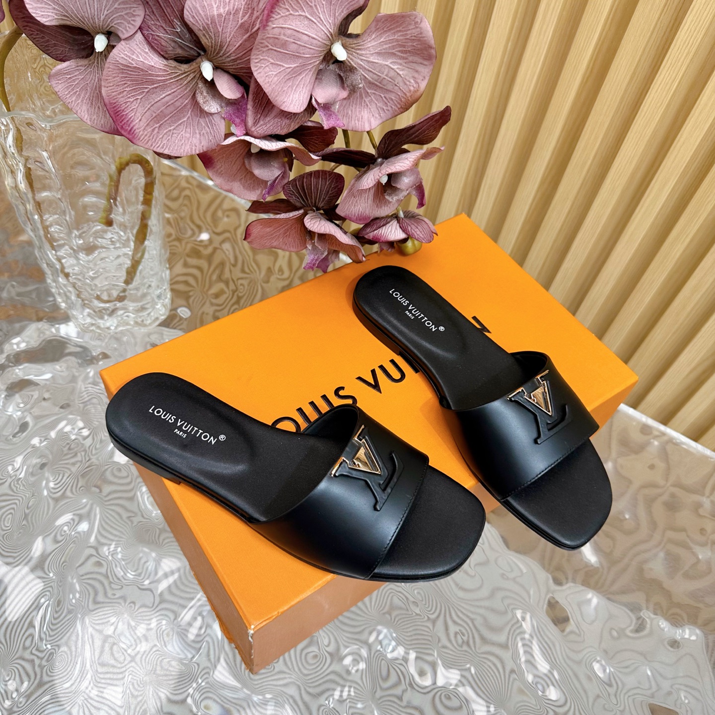 루이비통 슬리퍼
