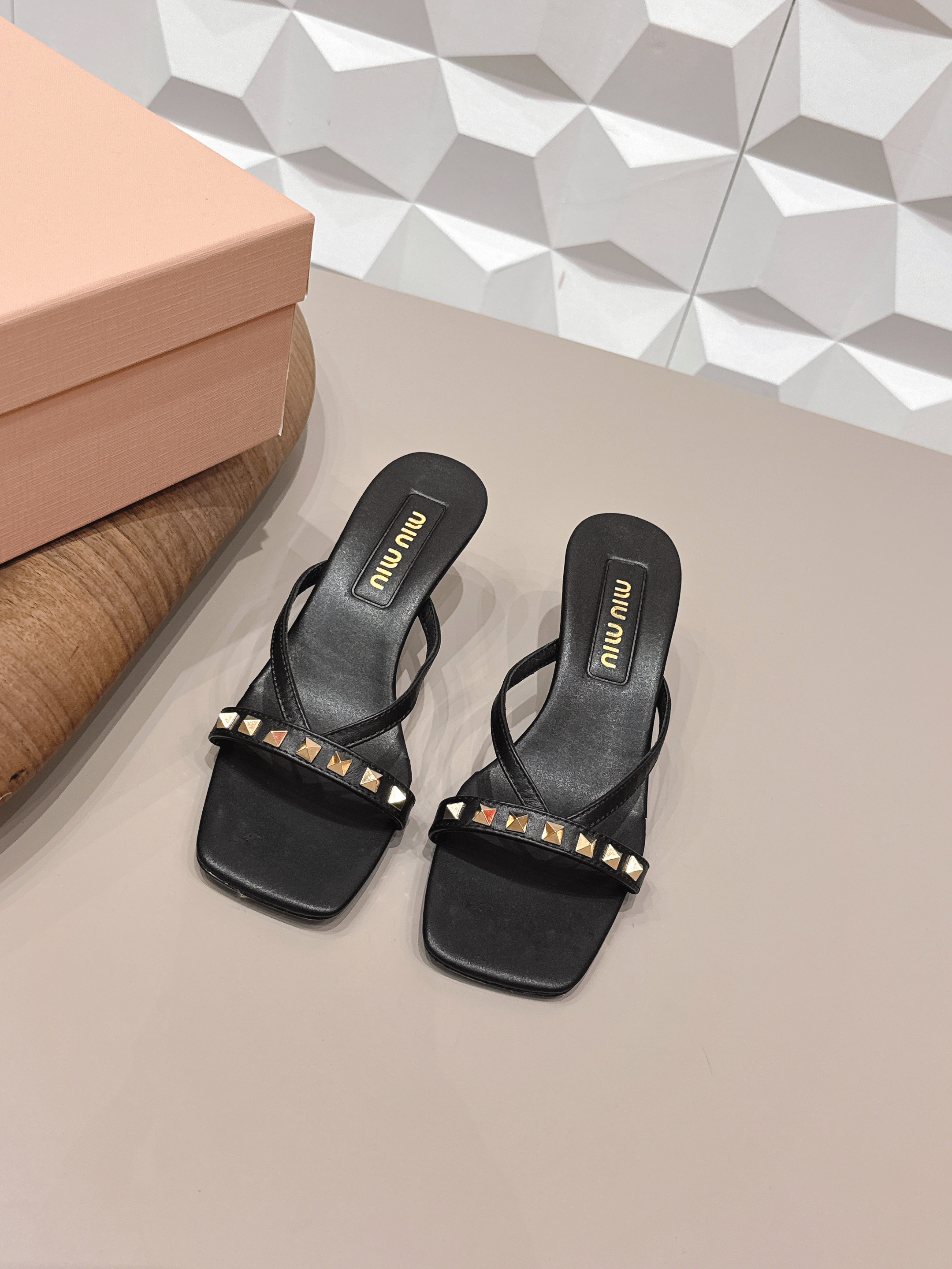 미우미우 뮬 슬리퍼 굽5.5cm