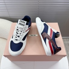 미우미우 스니커즈