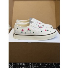 디올 솔트윈드 스니커즈