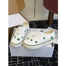 디올 솔트윈드 스니커즈