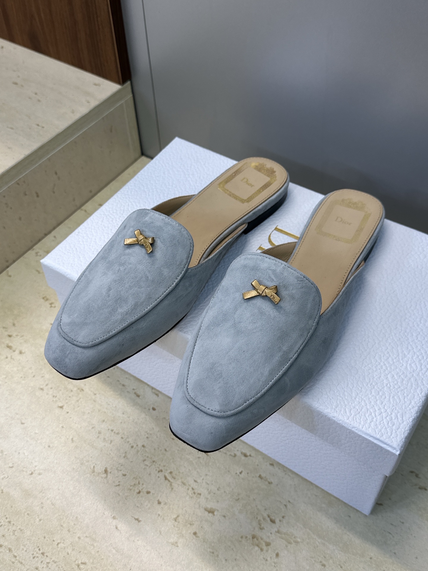 디올 뮬 블로퍼