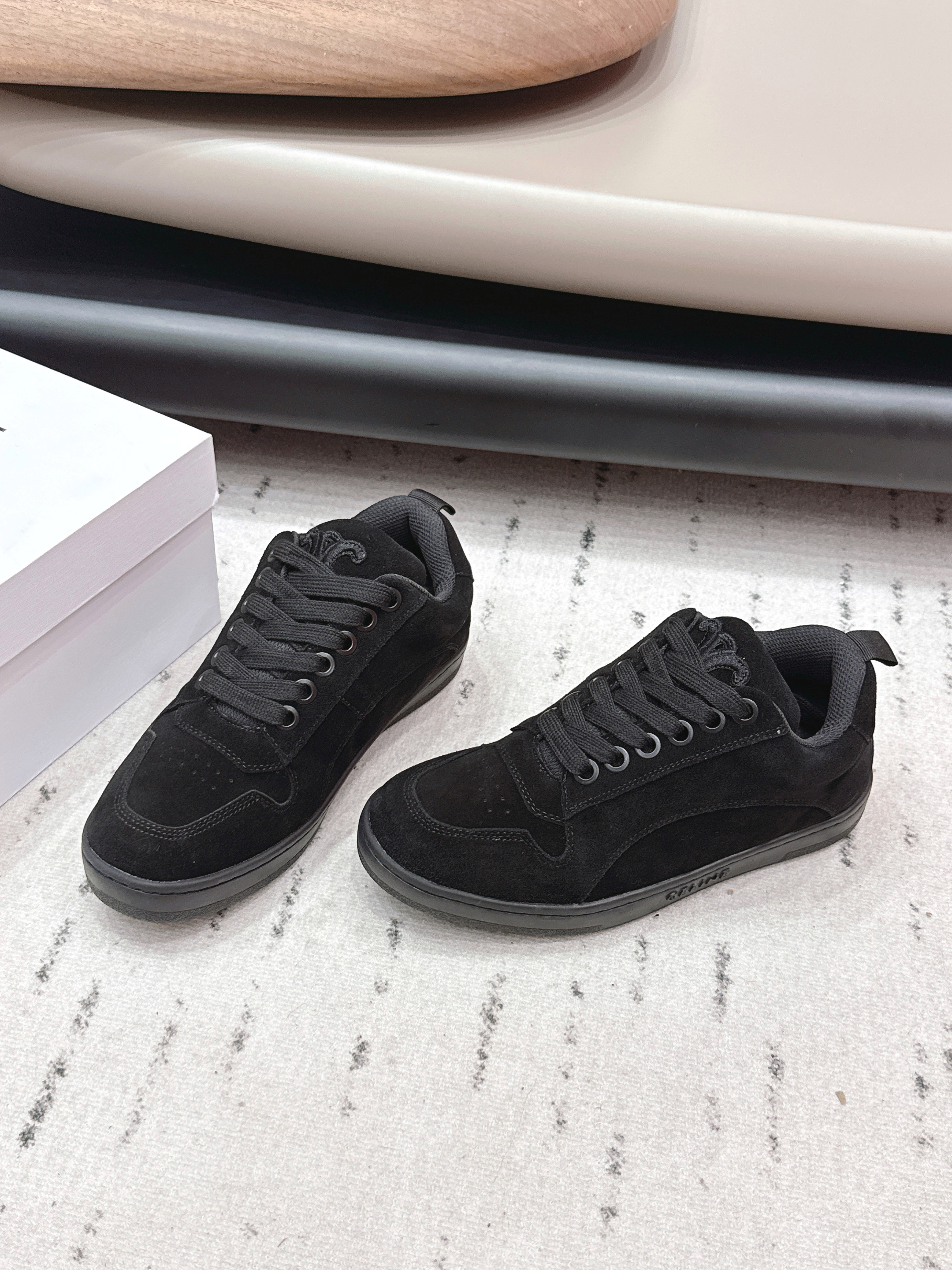 셀린느 스니커즈