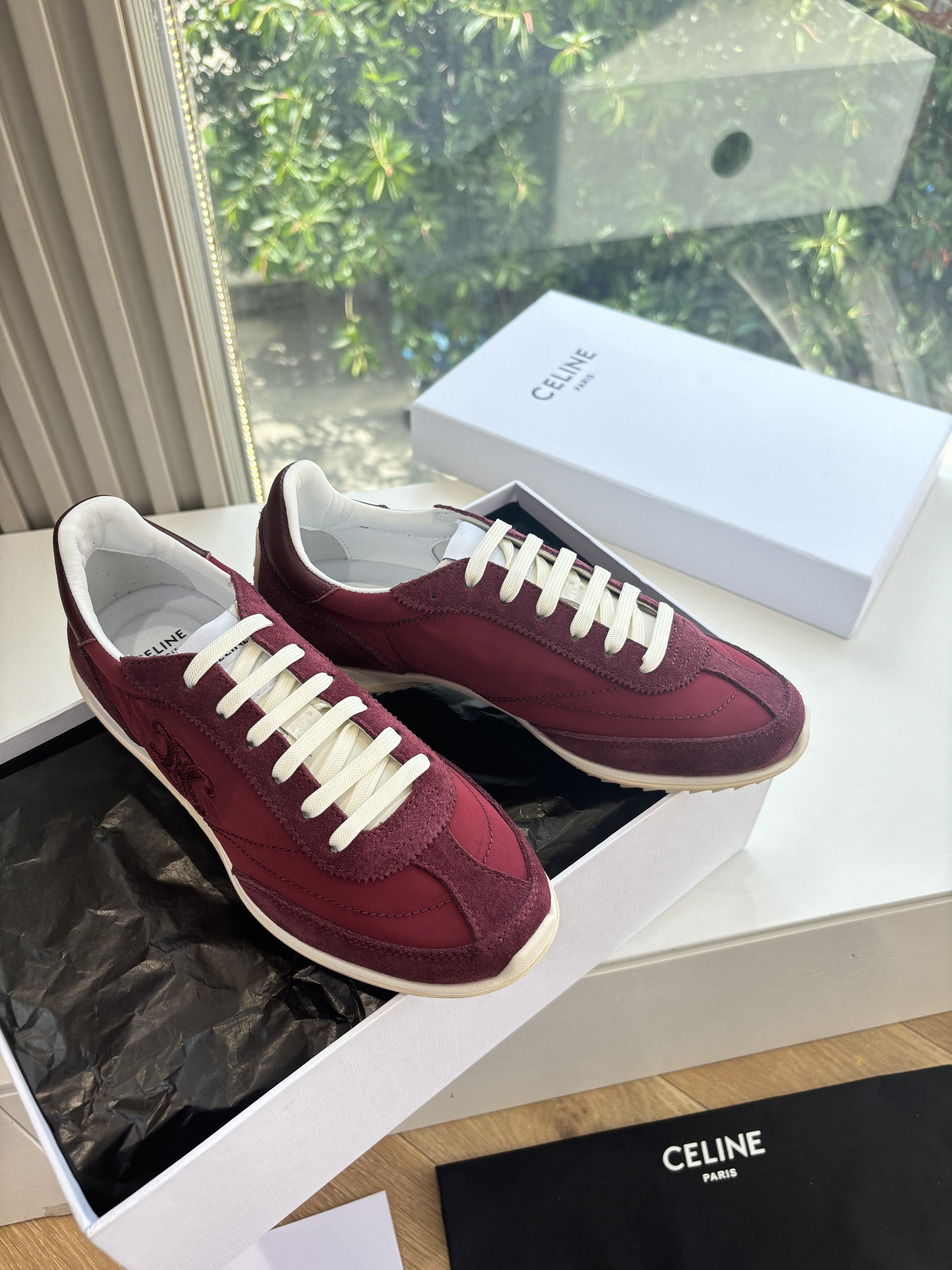 셀린느 스니커즈