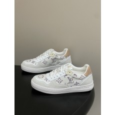 루이비통 스니커즈