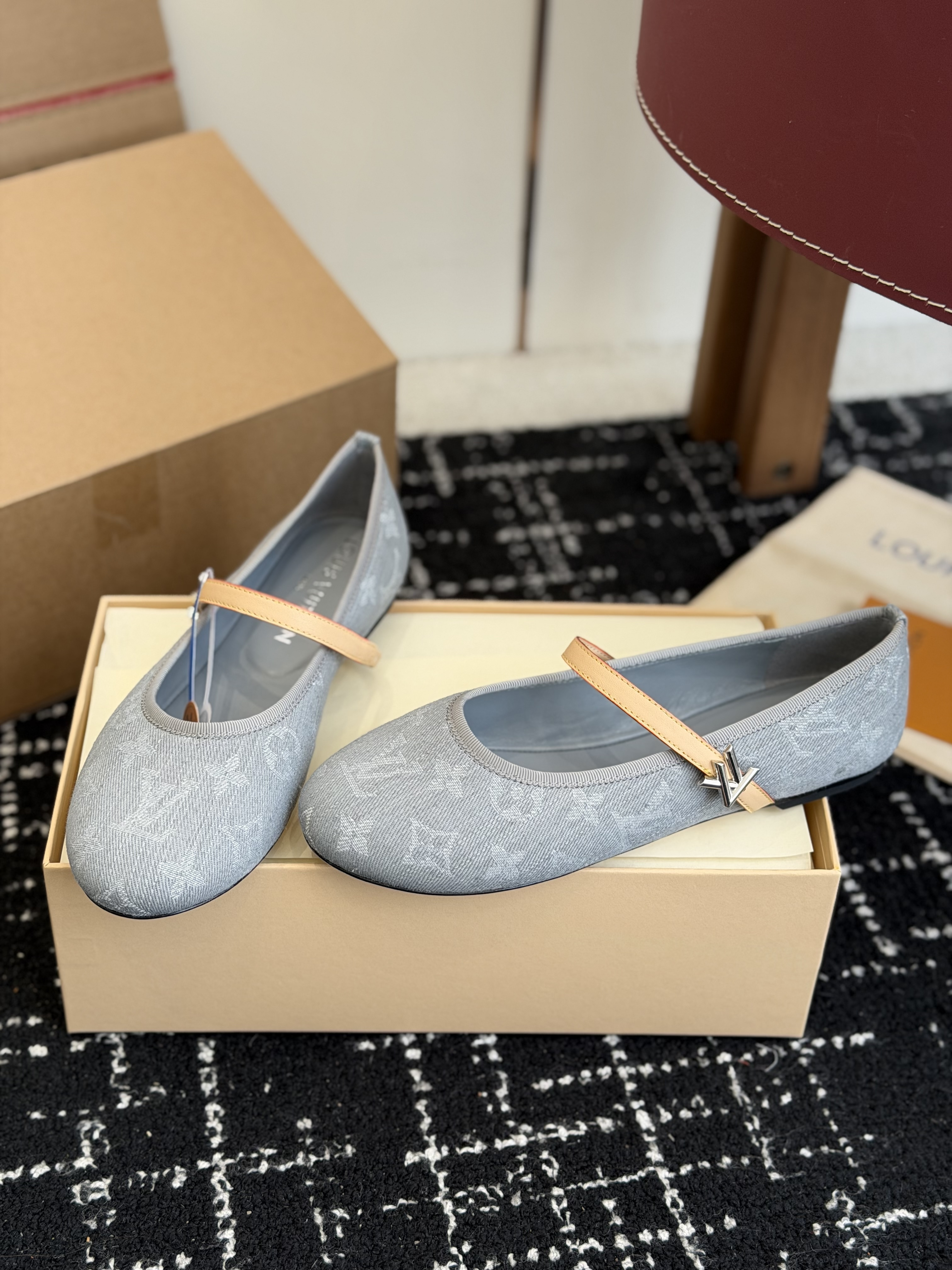 루이비통 플랫슈즈